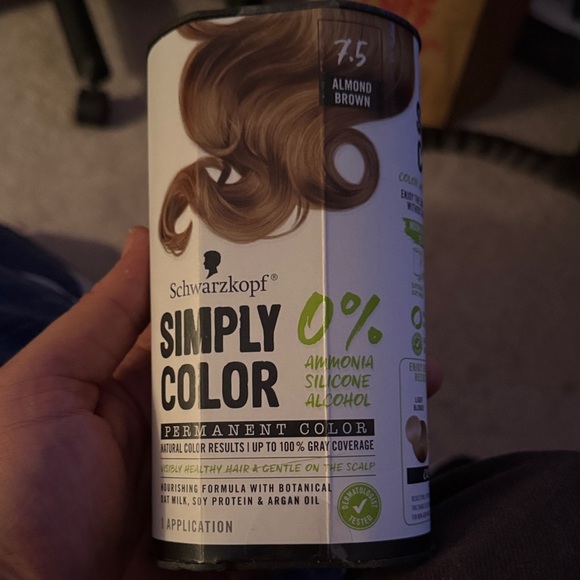 Schwarzkopf Simply Color Hair Dye, Almond Brown - Picture 1 of 1